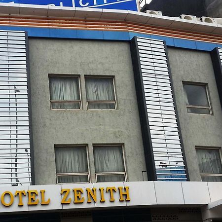 Hotel Zenith Surate Exterior foto