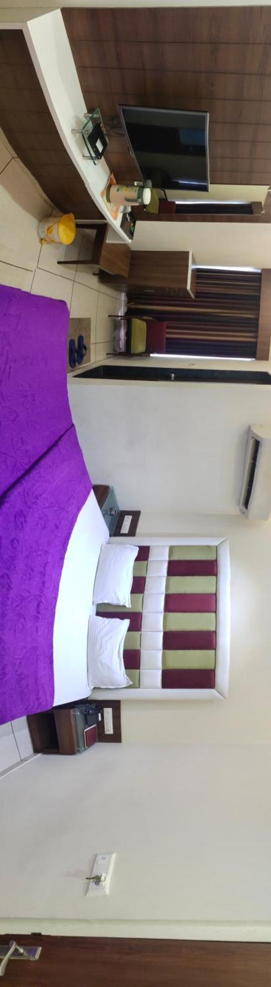 Hotel Zenith Surate Exterior foto